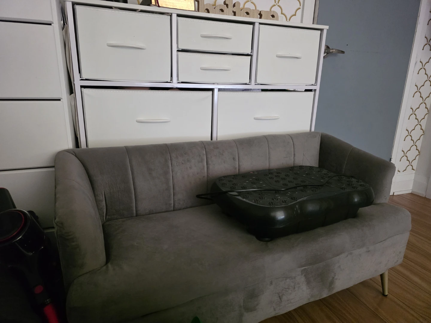 Small decor sofa for sale