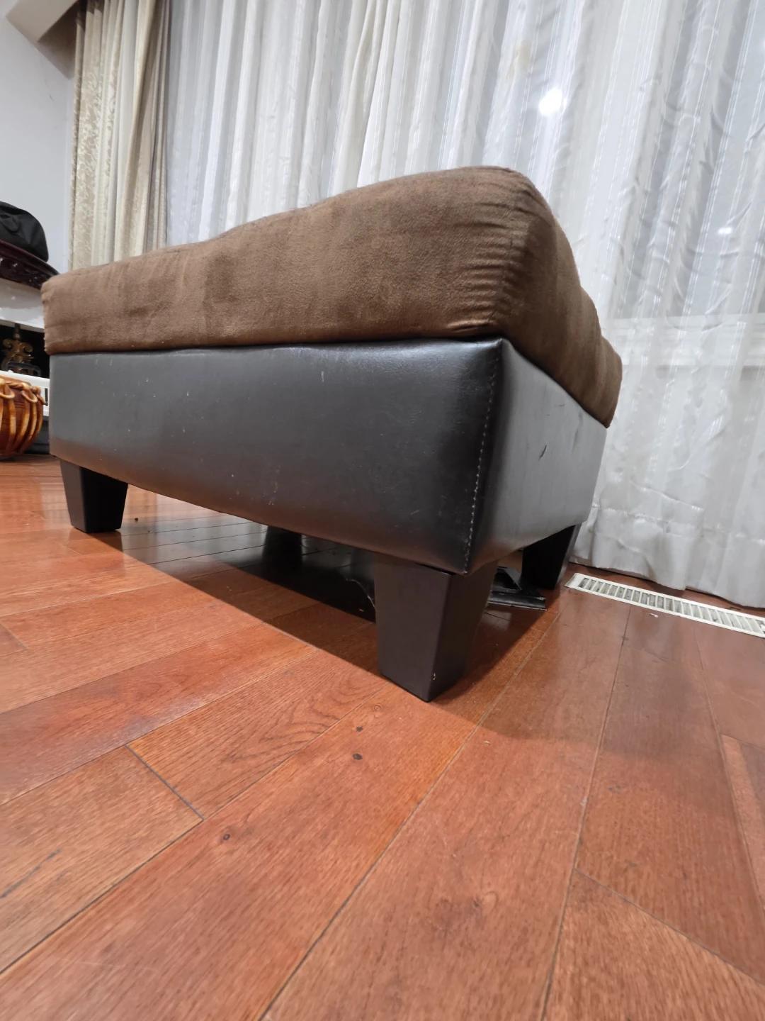 Brown and black ottoman - photo 5