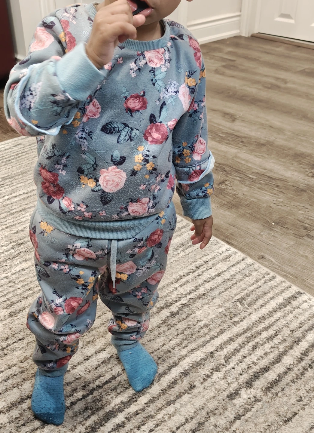 Vince Camuto jogger set size 18 months - photo 3
