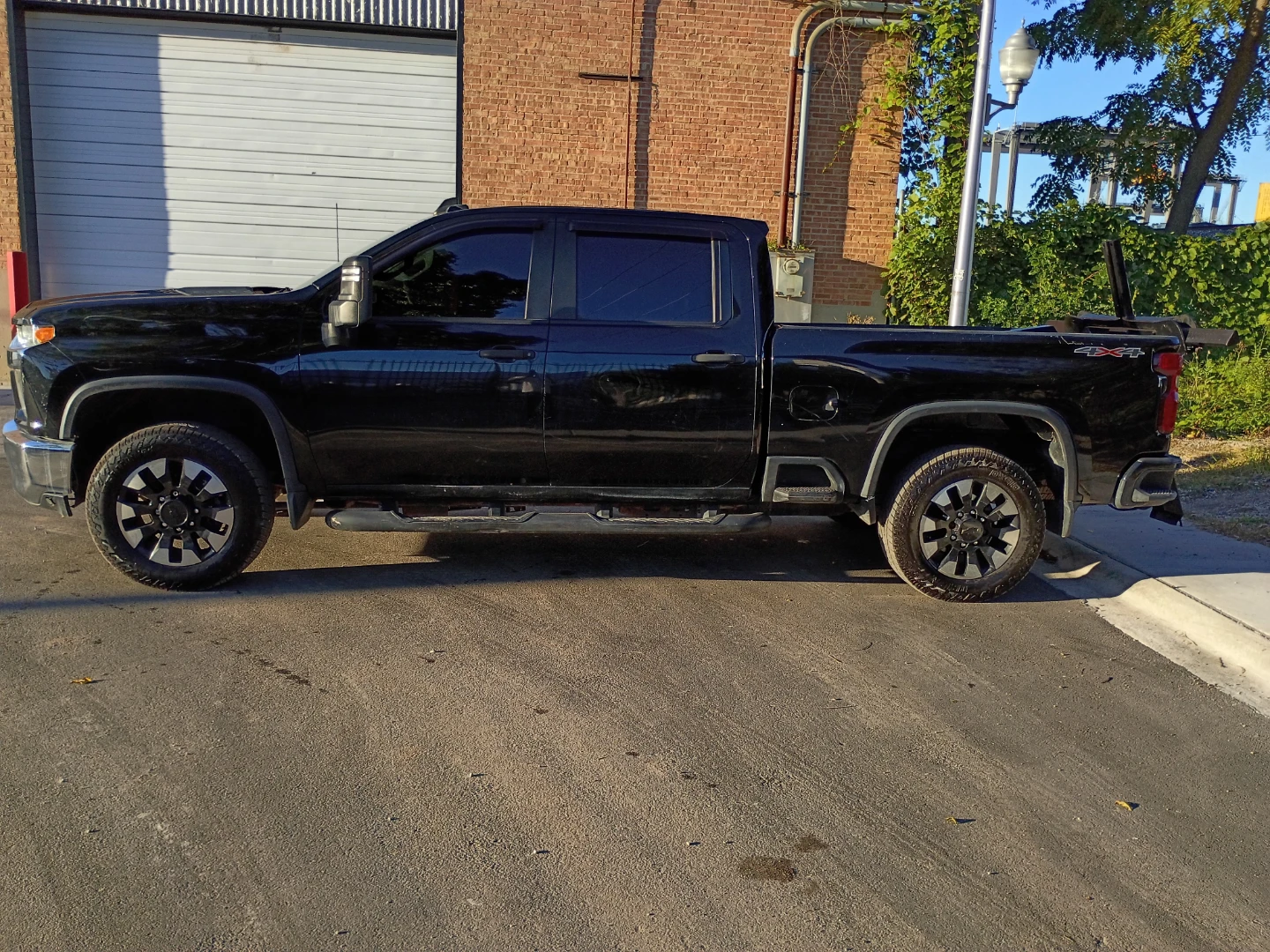 Chevrolet Silverado tow truck - photo 3