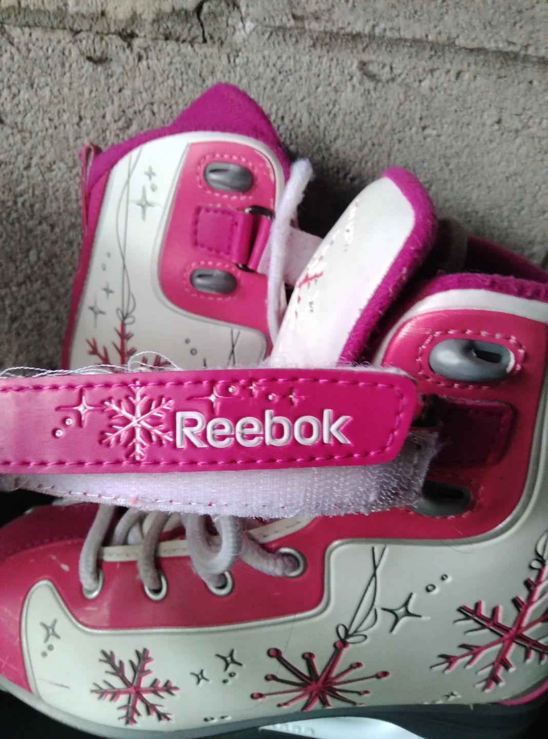 Reebok Glitter Girl Ice Skates - Size 3 - photo 3
