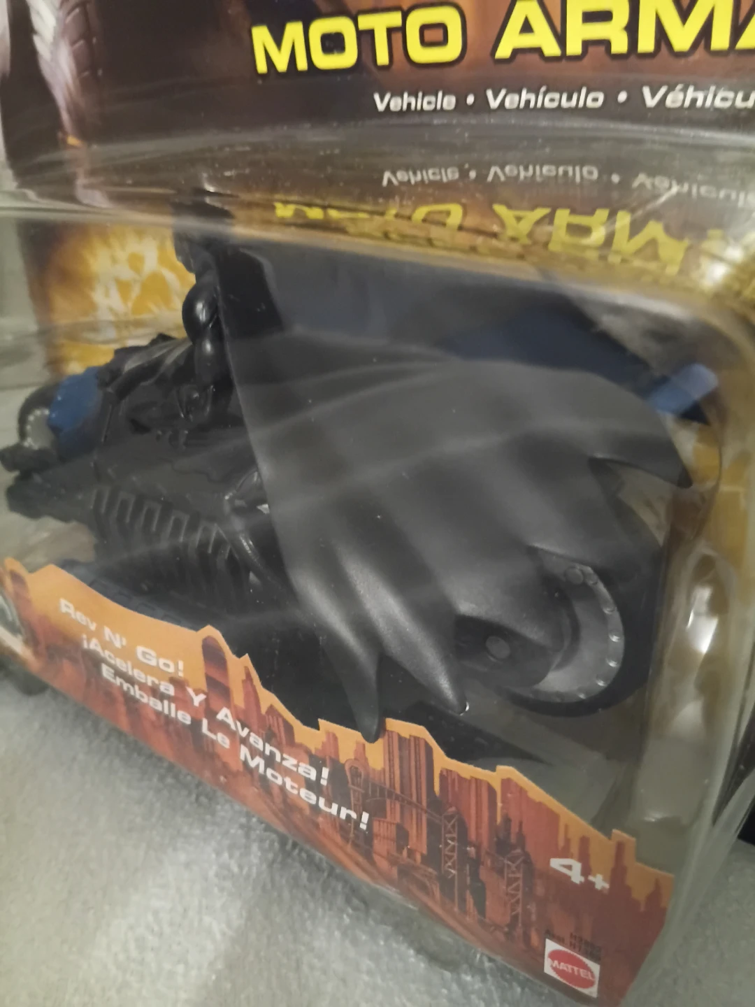 Batman Begins Armored Speedbike Moto Armada Rev N' Go - photo 4