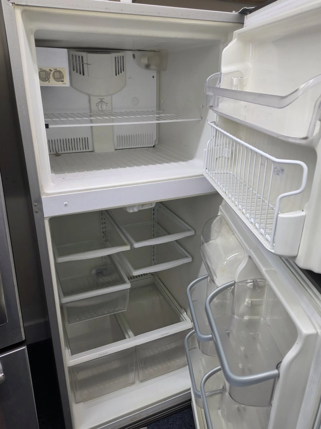 Frigidaire 30in Stainless Steel Refrigerator - photo 2