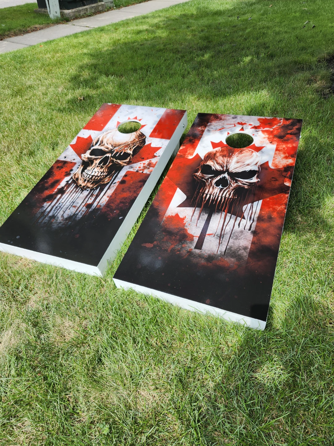 CUSTOM CORNHOLE BOARDS