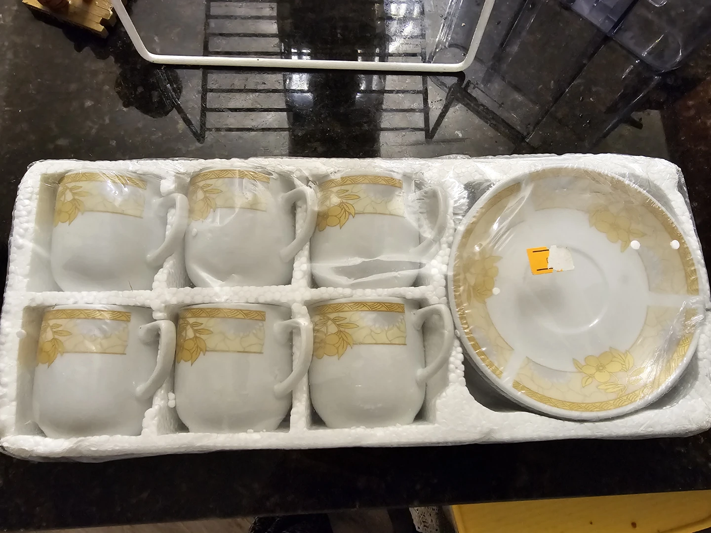 Floral tea cup and saucer set