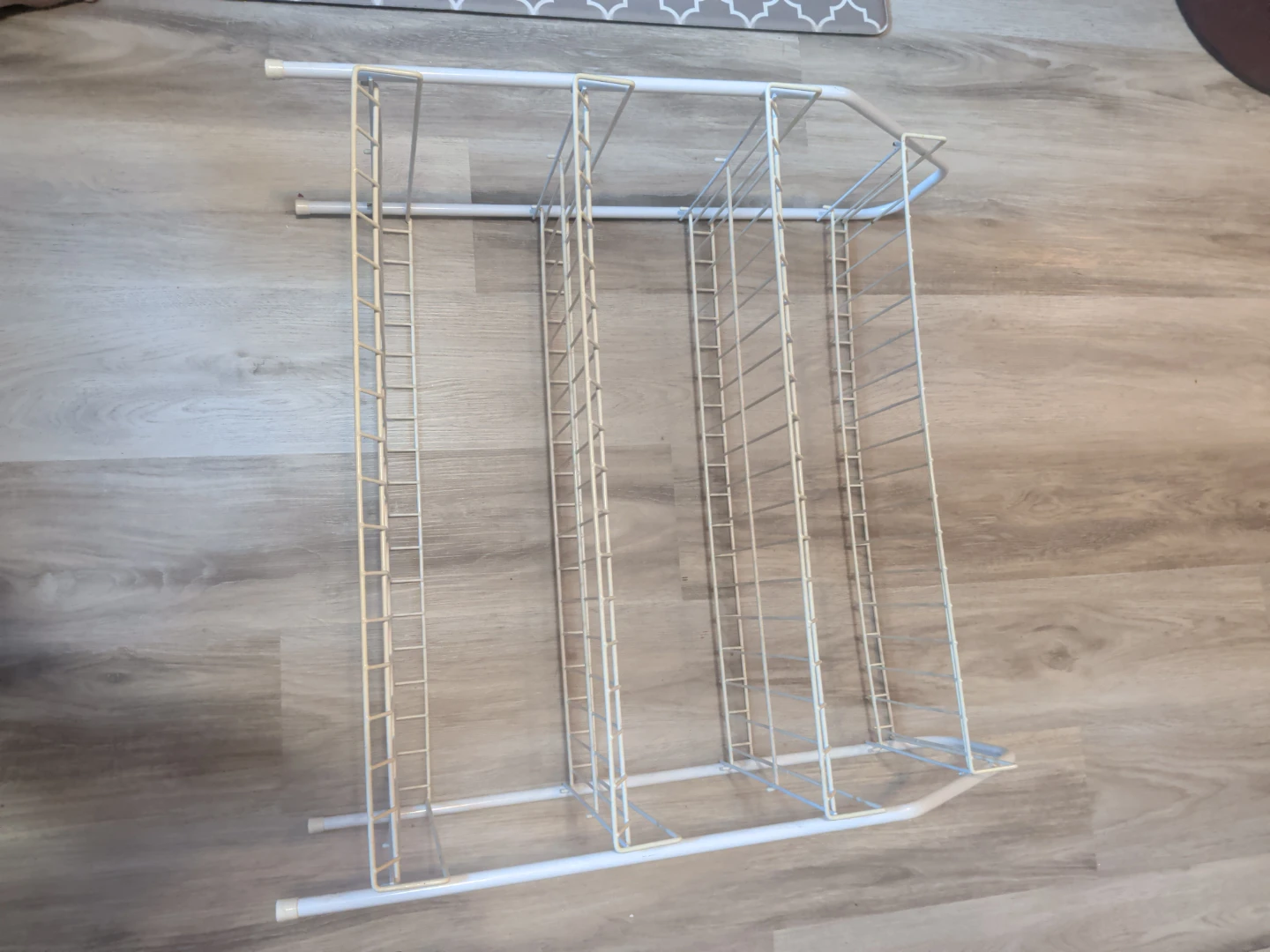 White Metal Shoe Rack - photo 3