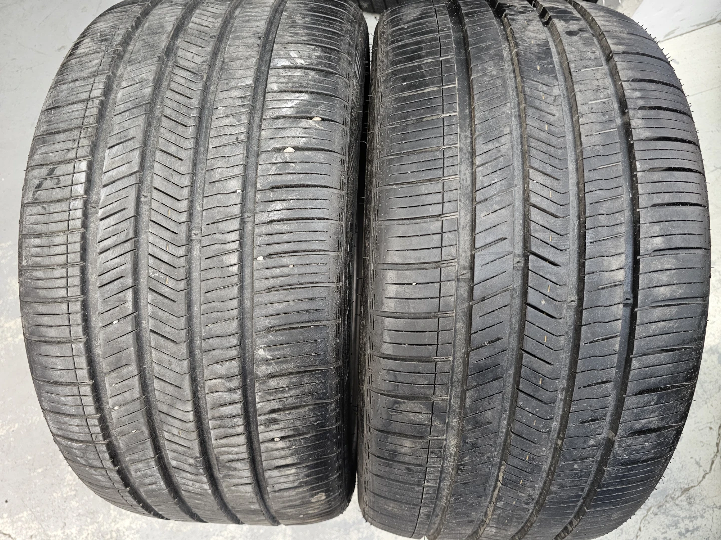 255/35 R19 ALL SEASON TIRES (2 ONLY)