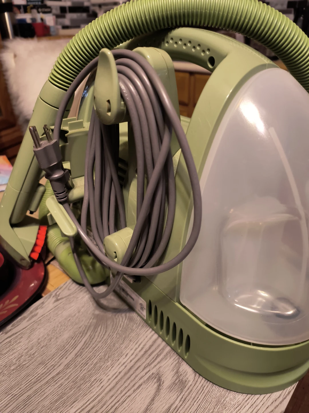 Bissell Little Green Portable Spot Cleaner - photo 2