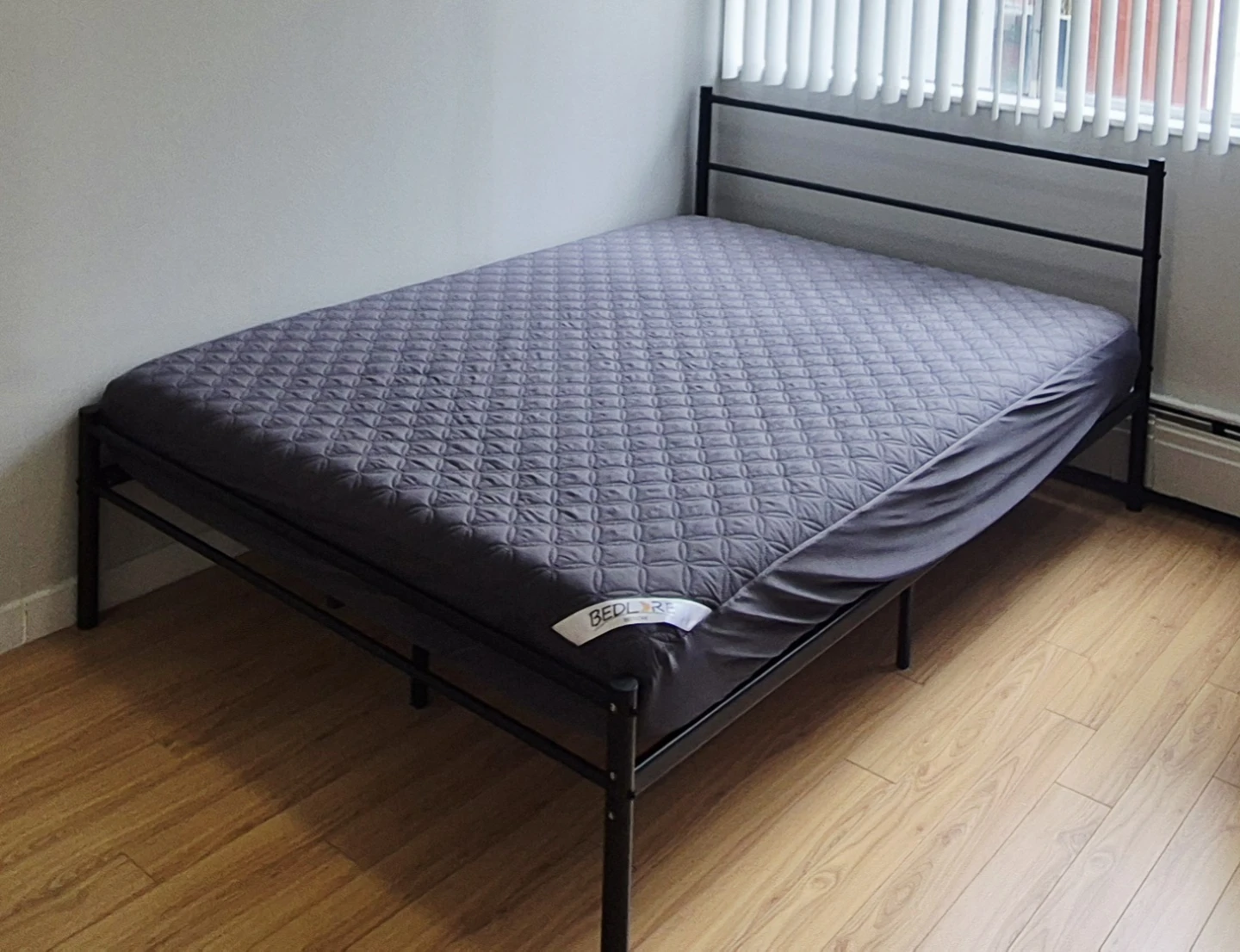 ⭐️On sale today only⭐️ Full-Size Bed Set