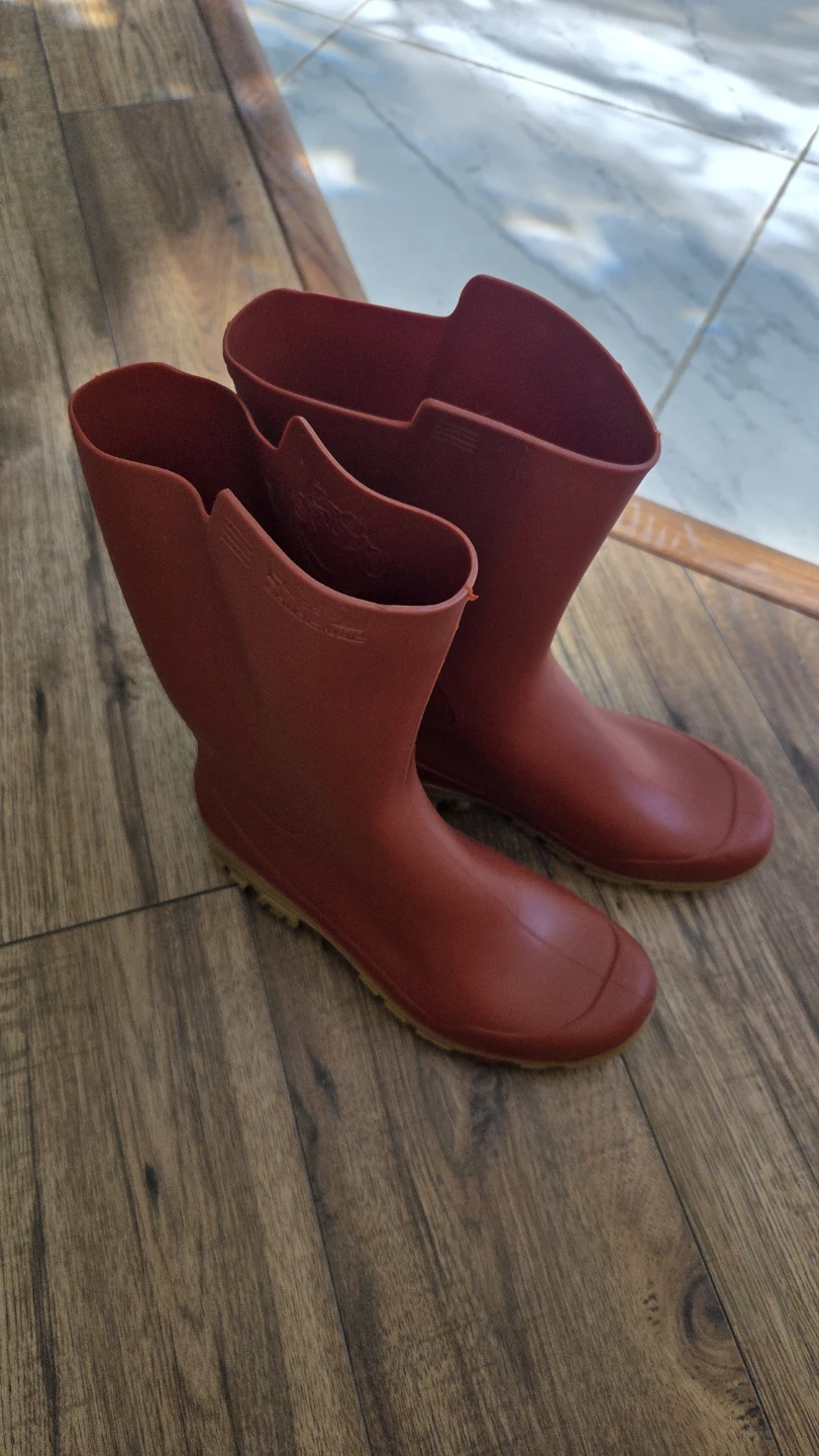 Women's rain boots
