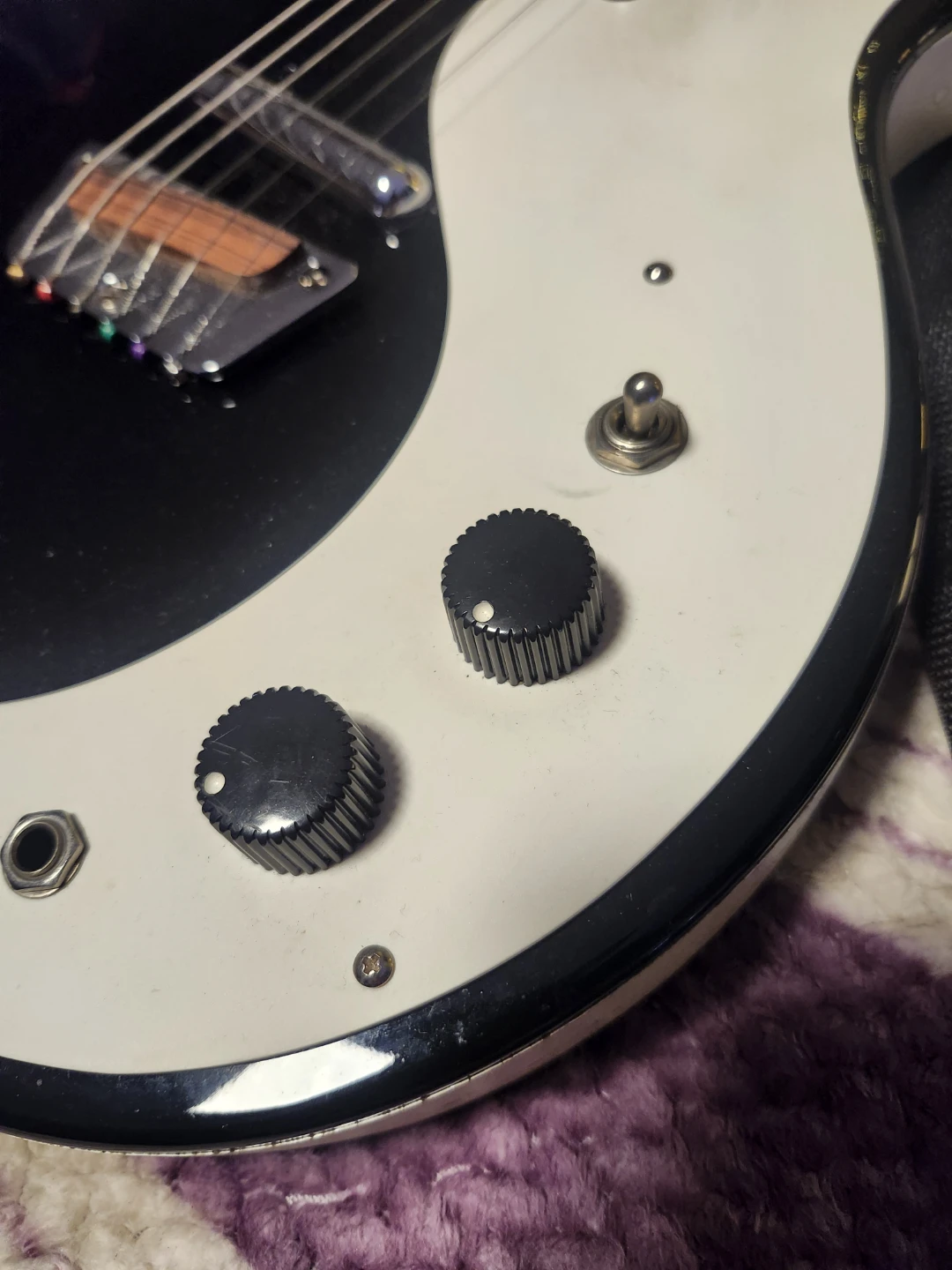 Danelectro Electric Guitar - photo 2
