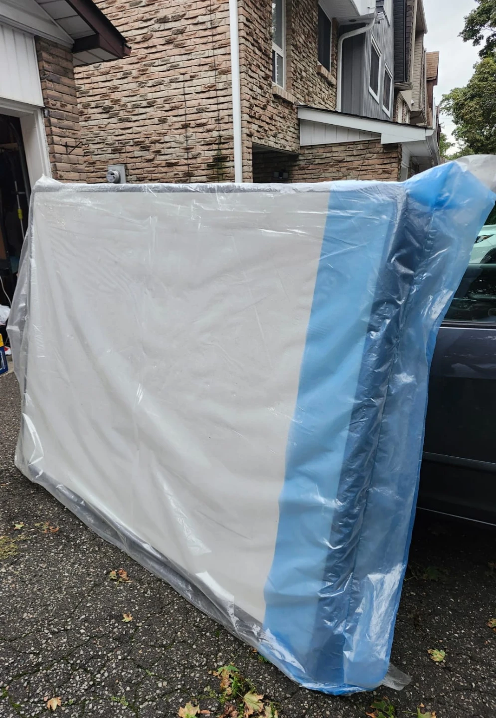 Brand New Queen mattress Box still in Bag