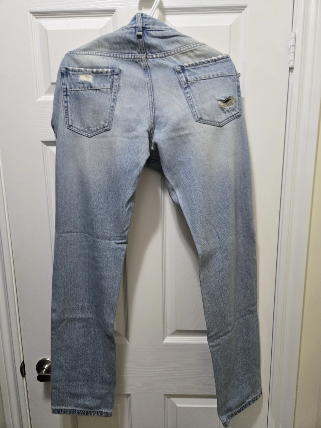 Fendi Light Wash Distressed Jeans - photo 4