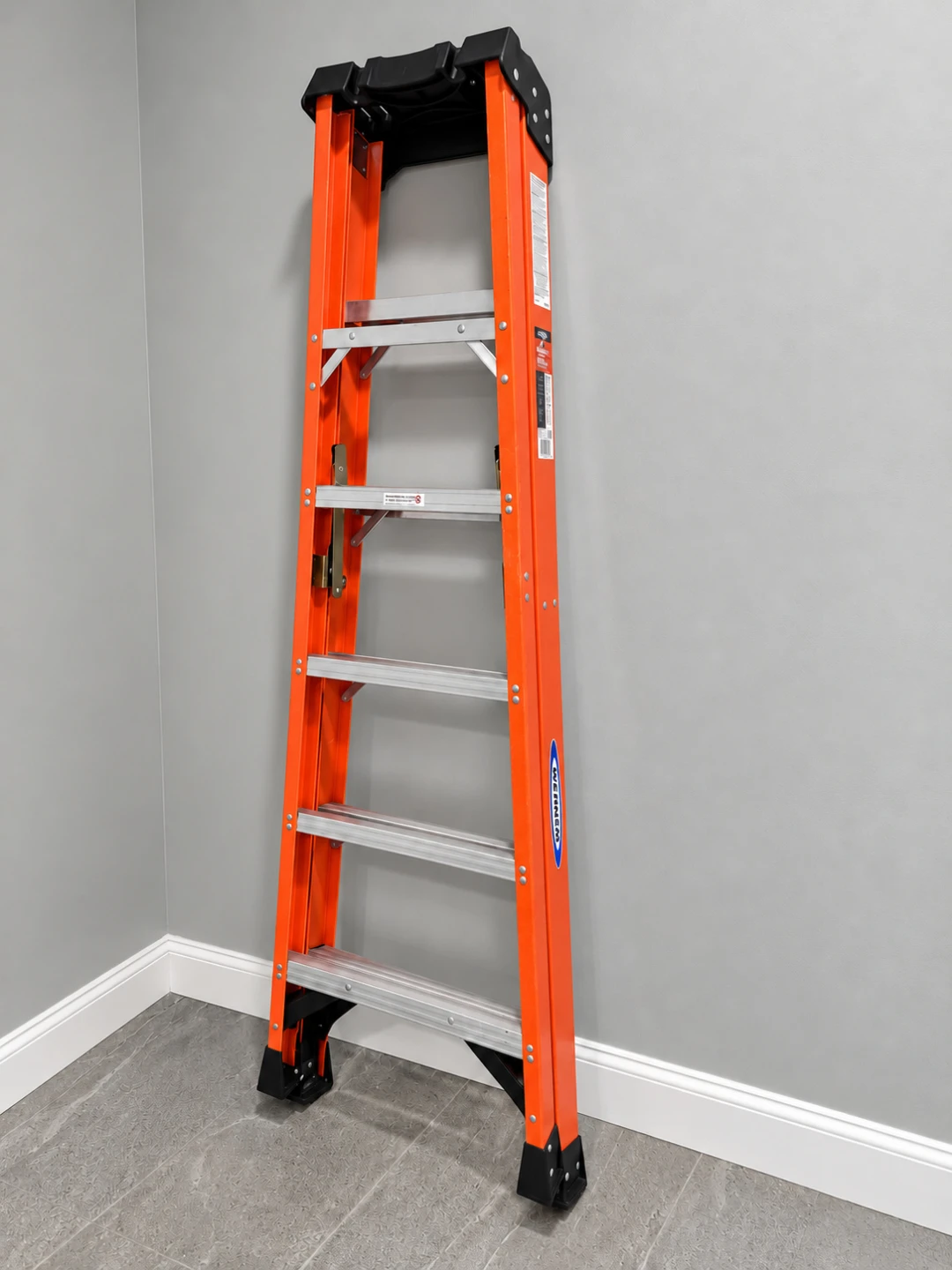 Werner Fiberglass Step Ladder 6ft.
