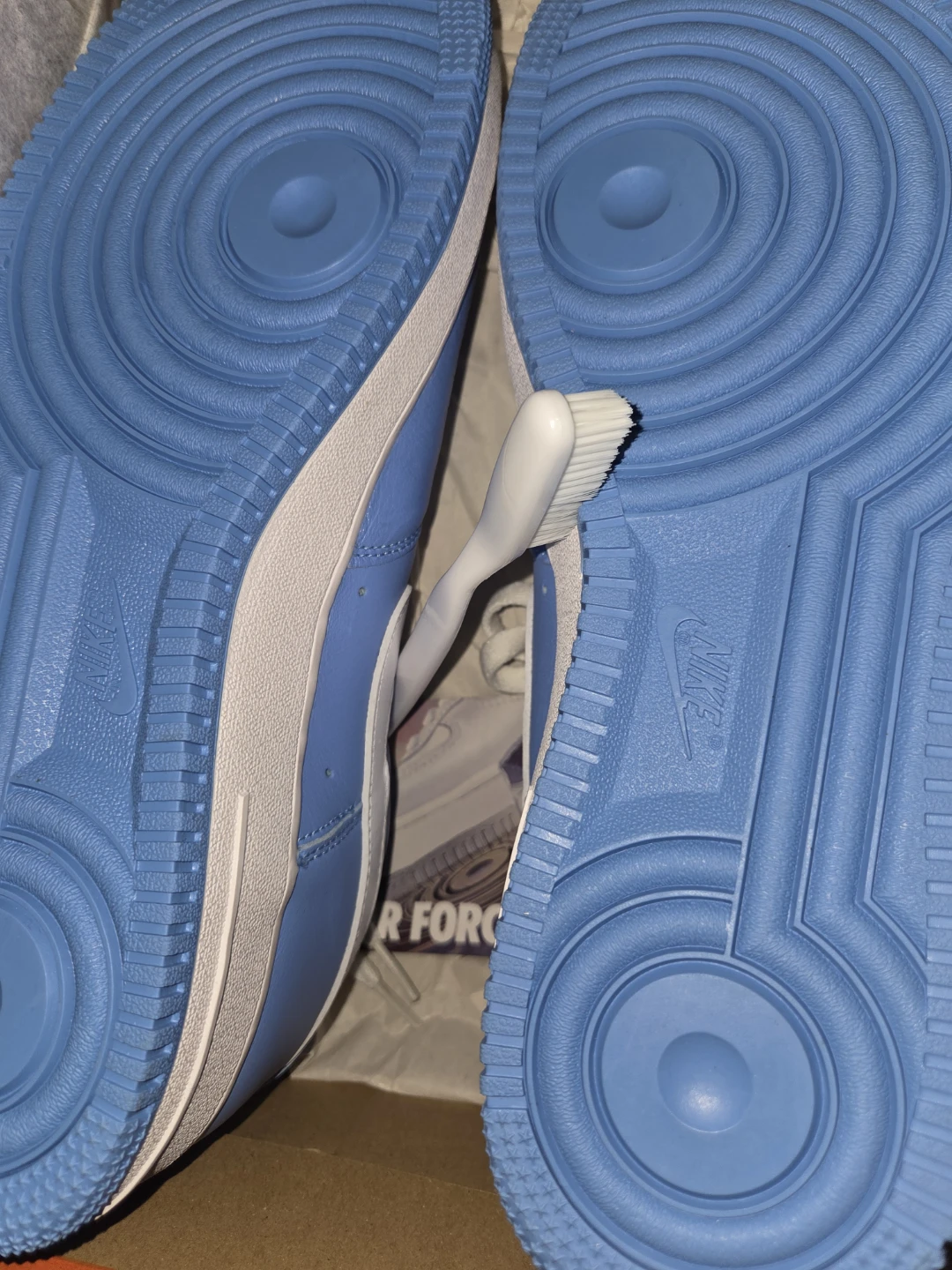 AIR FORCE 1 LOW RETRO - photo 3