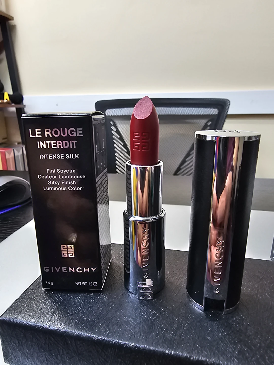 Givenchy Le Rouge Interdit Intense Silk Lipstick 333 - photo 3