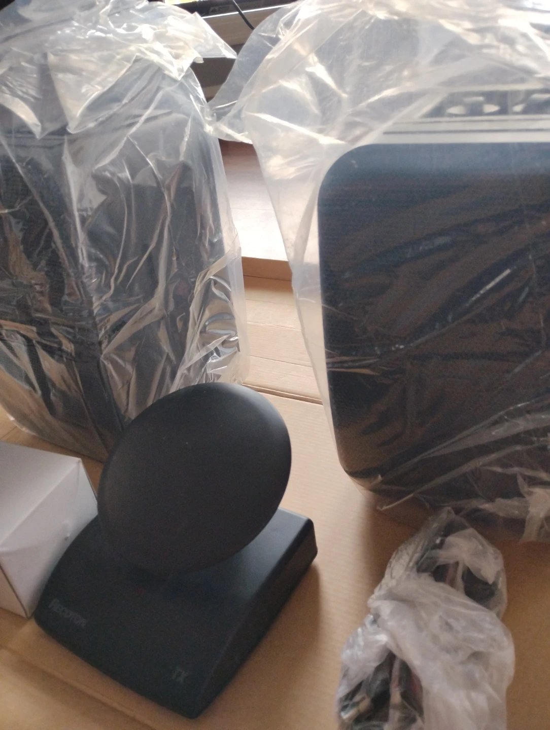 Recoton W440 Wireless Speaker System - photo 3