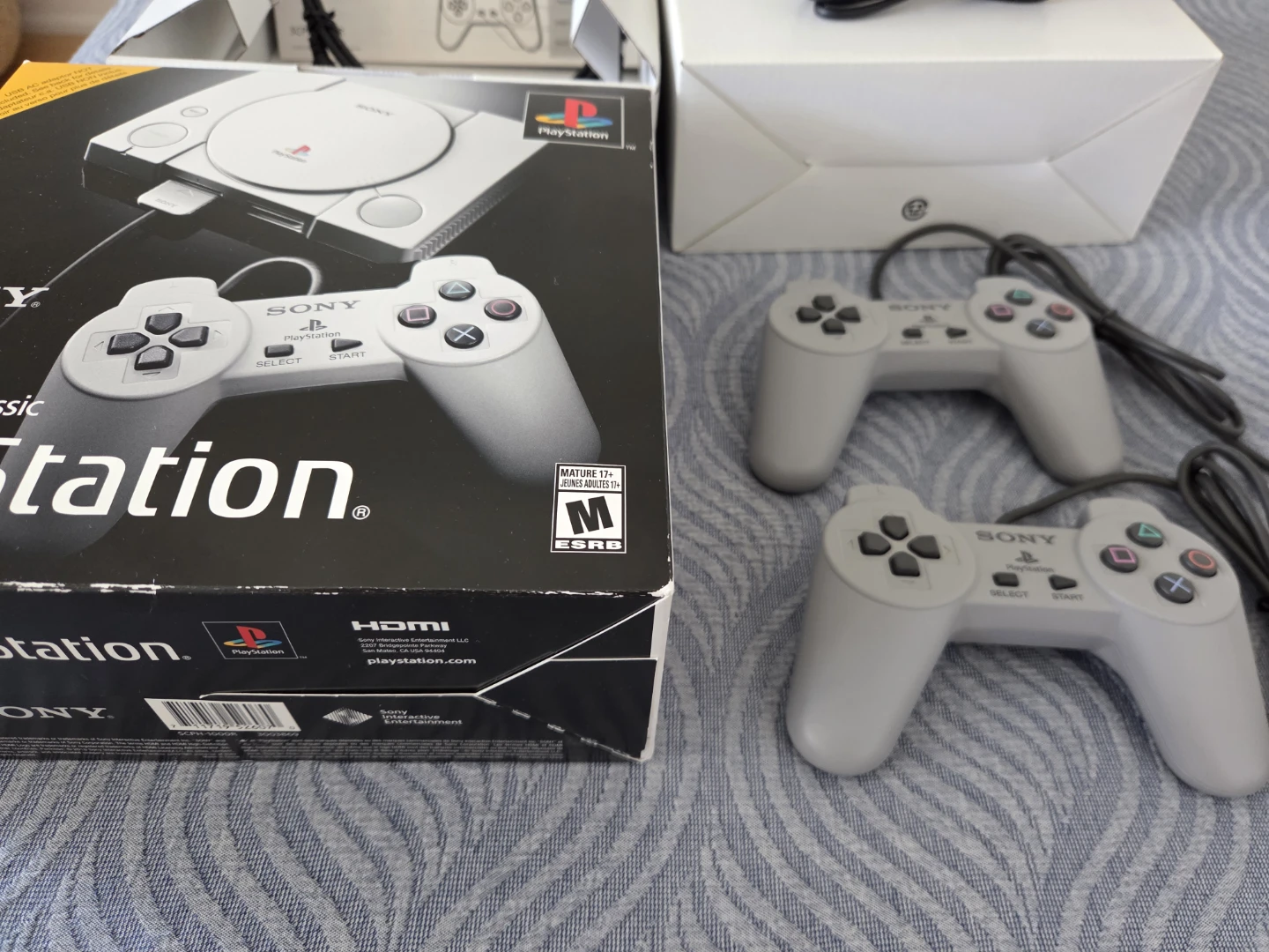 Sony PlayStation Classic Console - photo 3