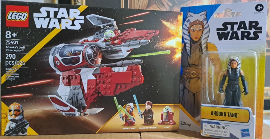 LEGO/Star Wars Ahsoka's Jedi Interceptor 75401 and Figure - photo 2