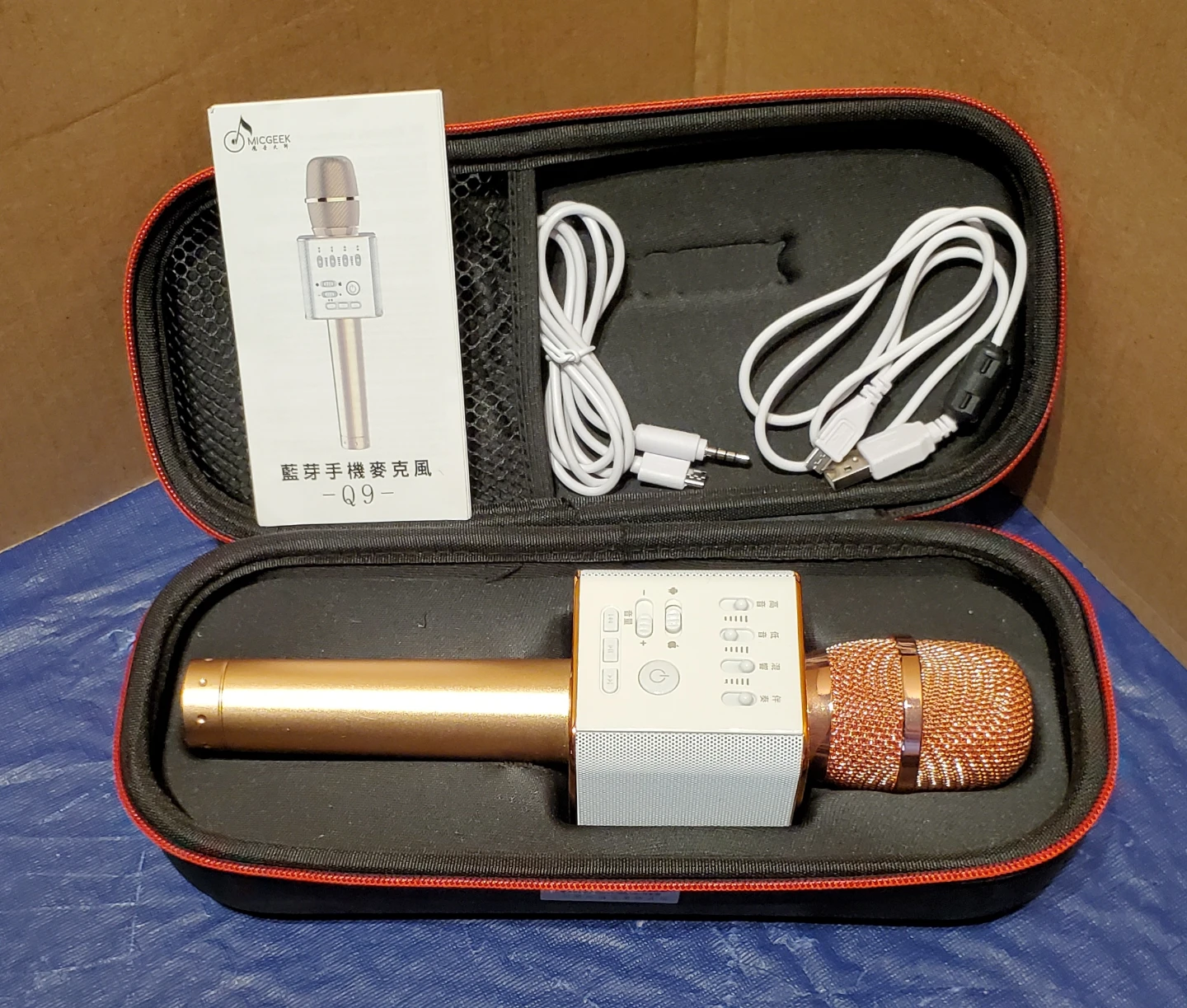 MicGeek Q9 Bluetooth Wireless Microphone