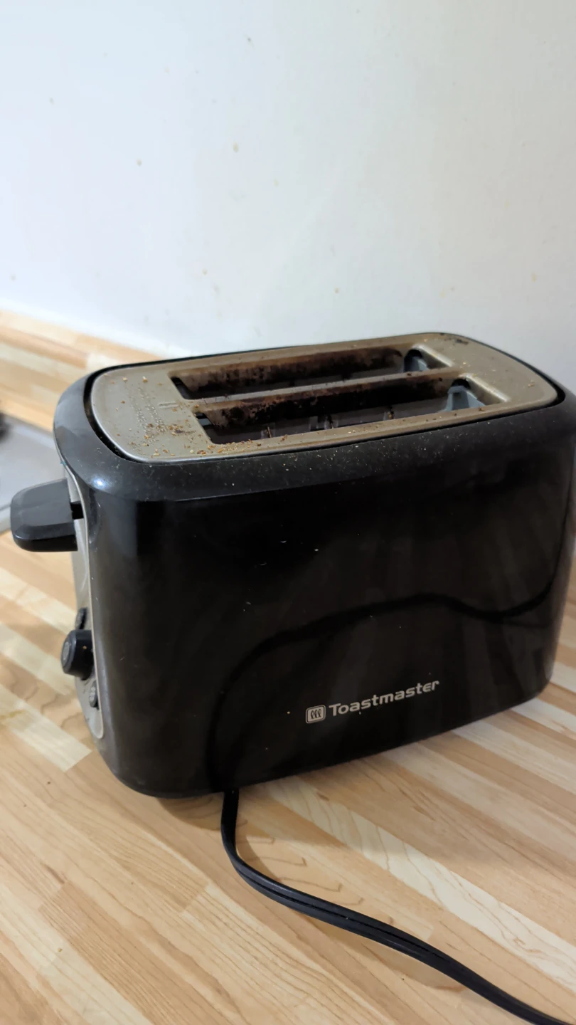 Toastmaster 2-Slice Black Toaster - photo 2
