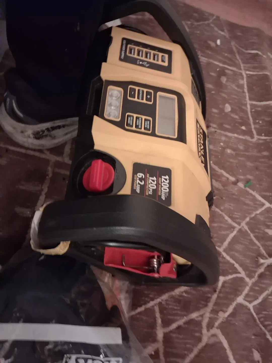 Stanley Fatmax 1200 Amp Jump Starter and Compressor - photo 2