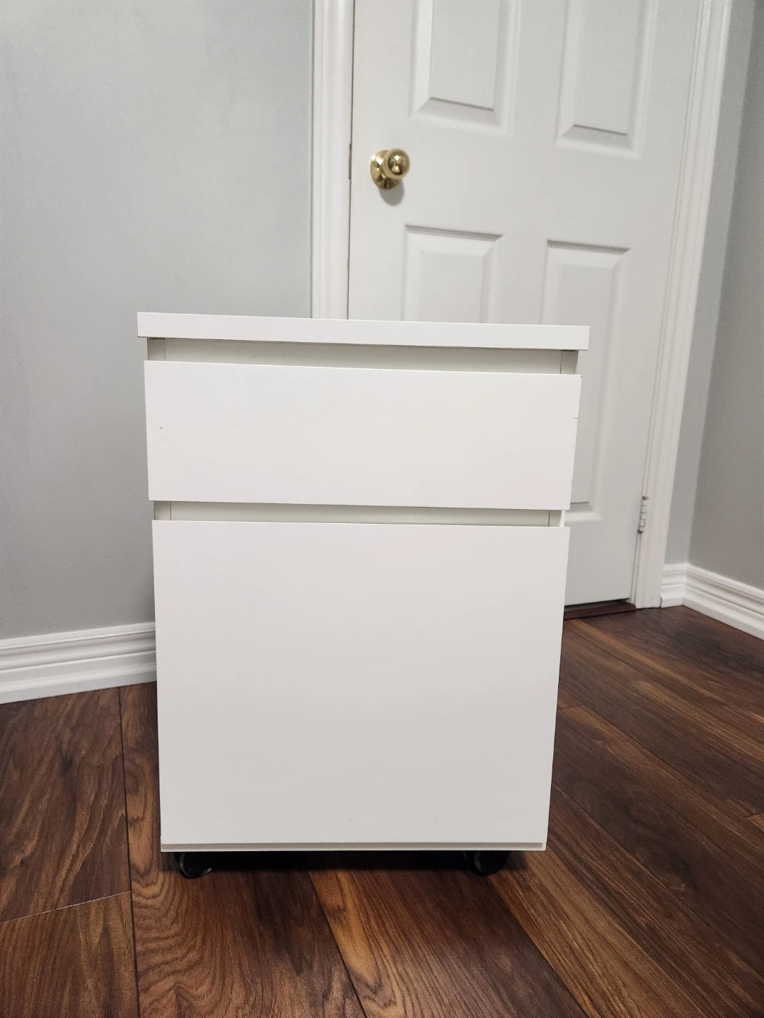 White 2-Drawer Rolling Pedestal File Cabinet