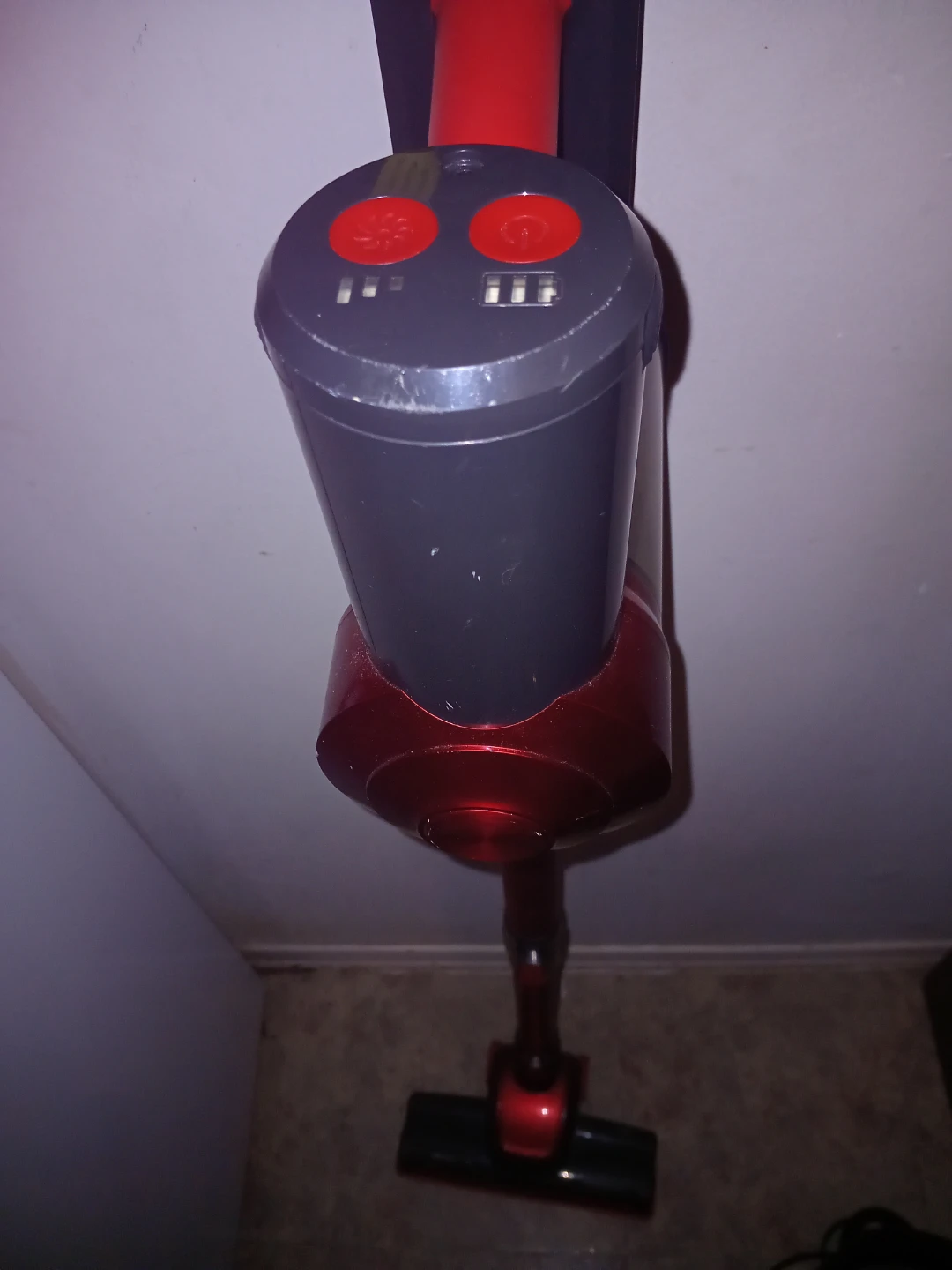 Red Stick Vacuum Cleaner - photo 2