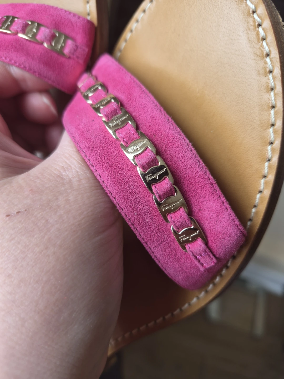 Like NEW Salvatore Ferragamo Pink Suede Gancini Flat Sandals 7.5 - photo 4