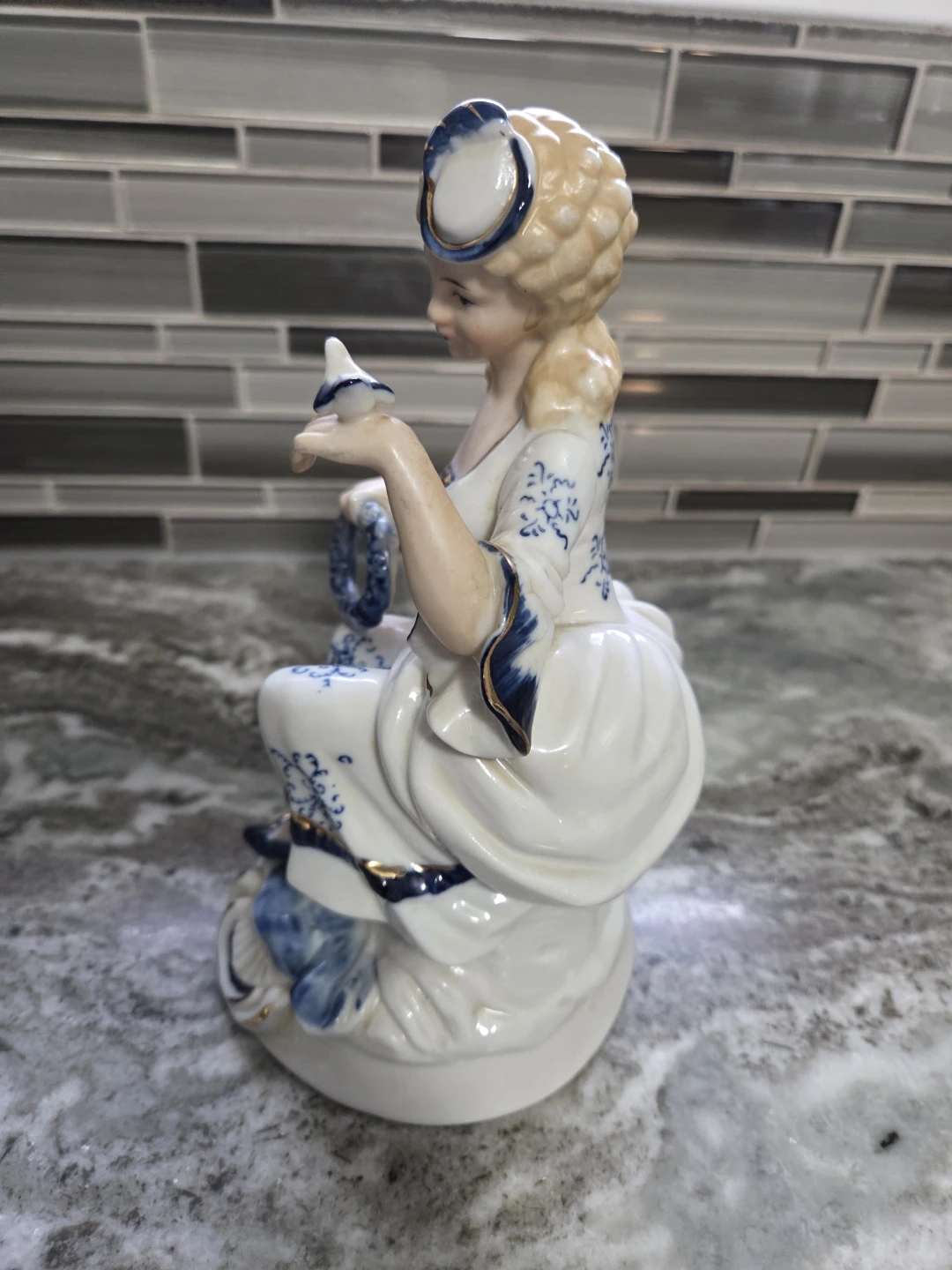 Vintage Porcelain Lady Figurine - photo 2