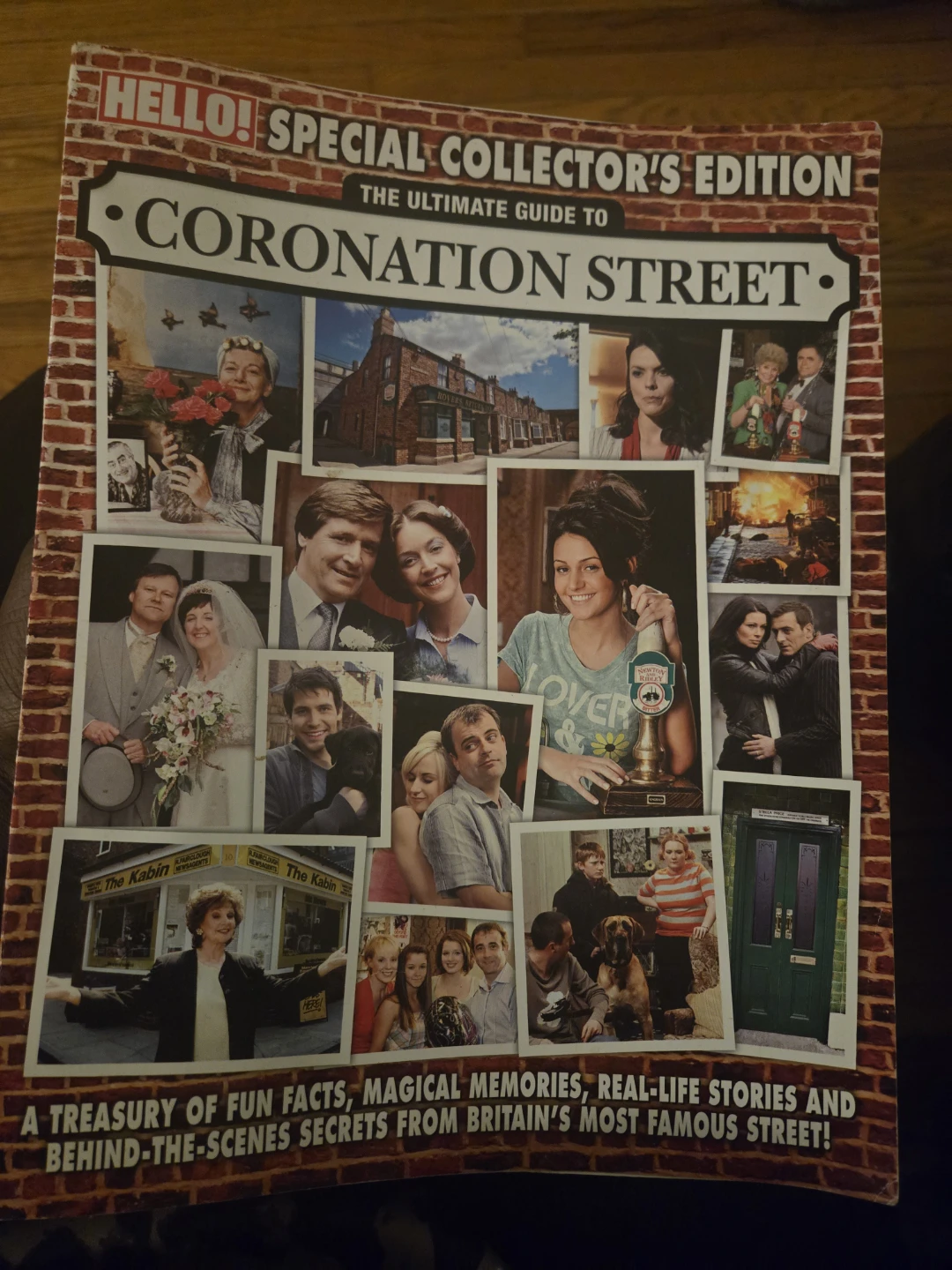 The Ultimate Guide to Coronation Street - photo 2