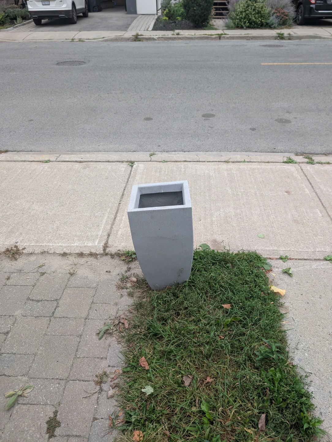 Large Grey Square Plant Pot - photo 2