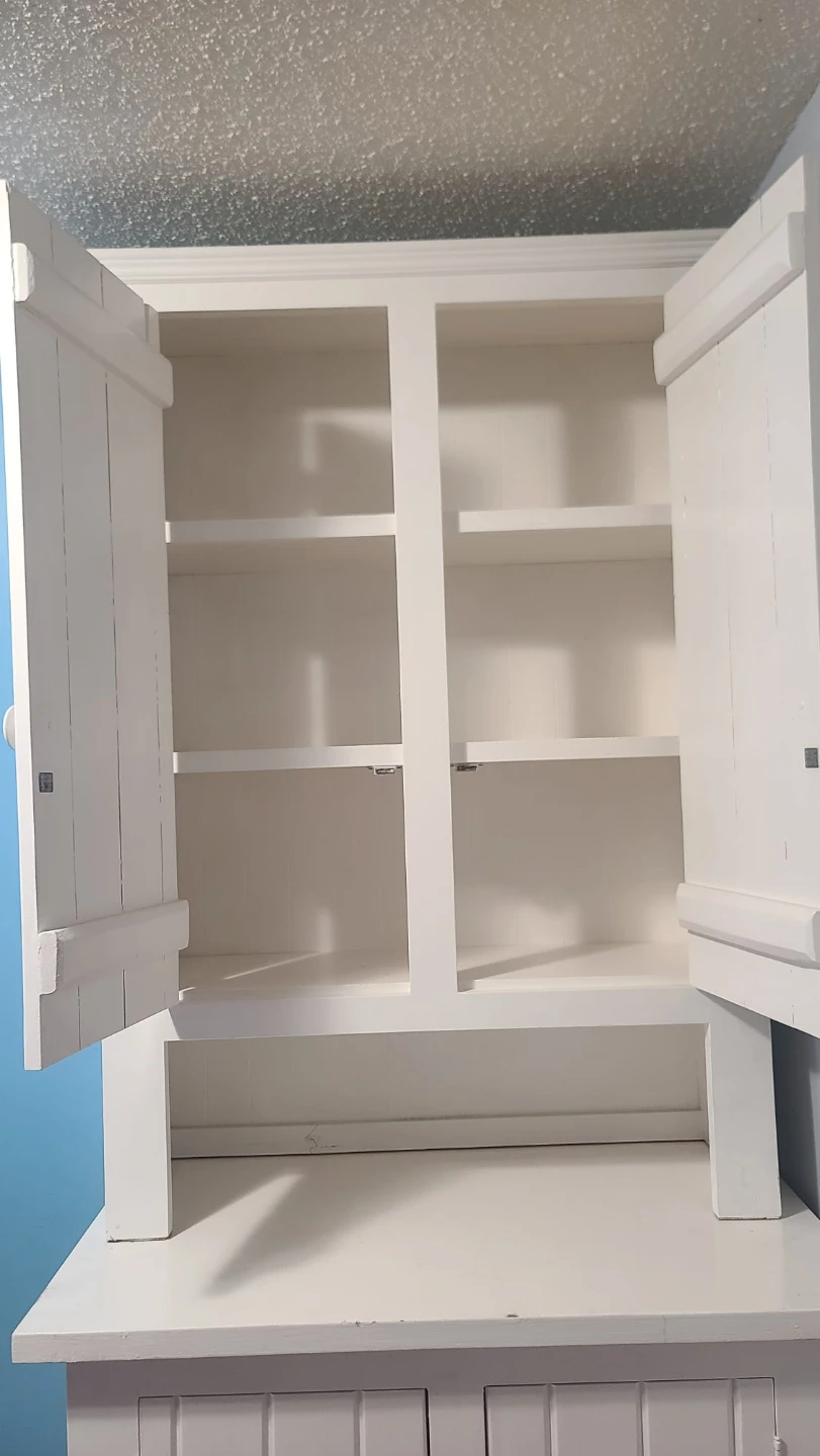White Hutch with Cabinet Storage - photo 3