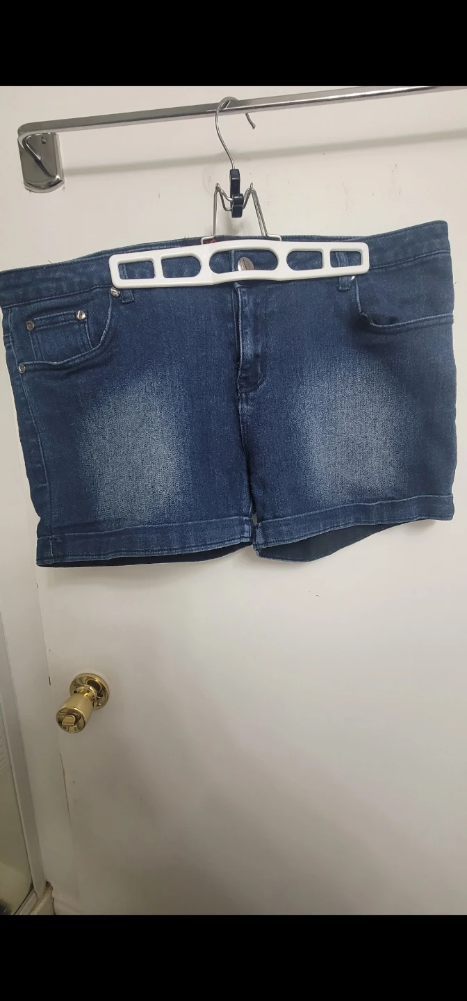 ROXY JEANS Women's Denim Shorts Size 40