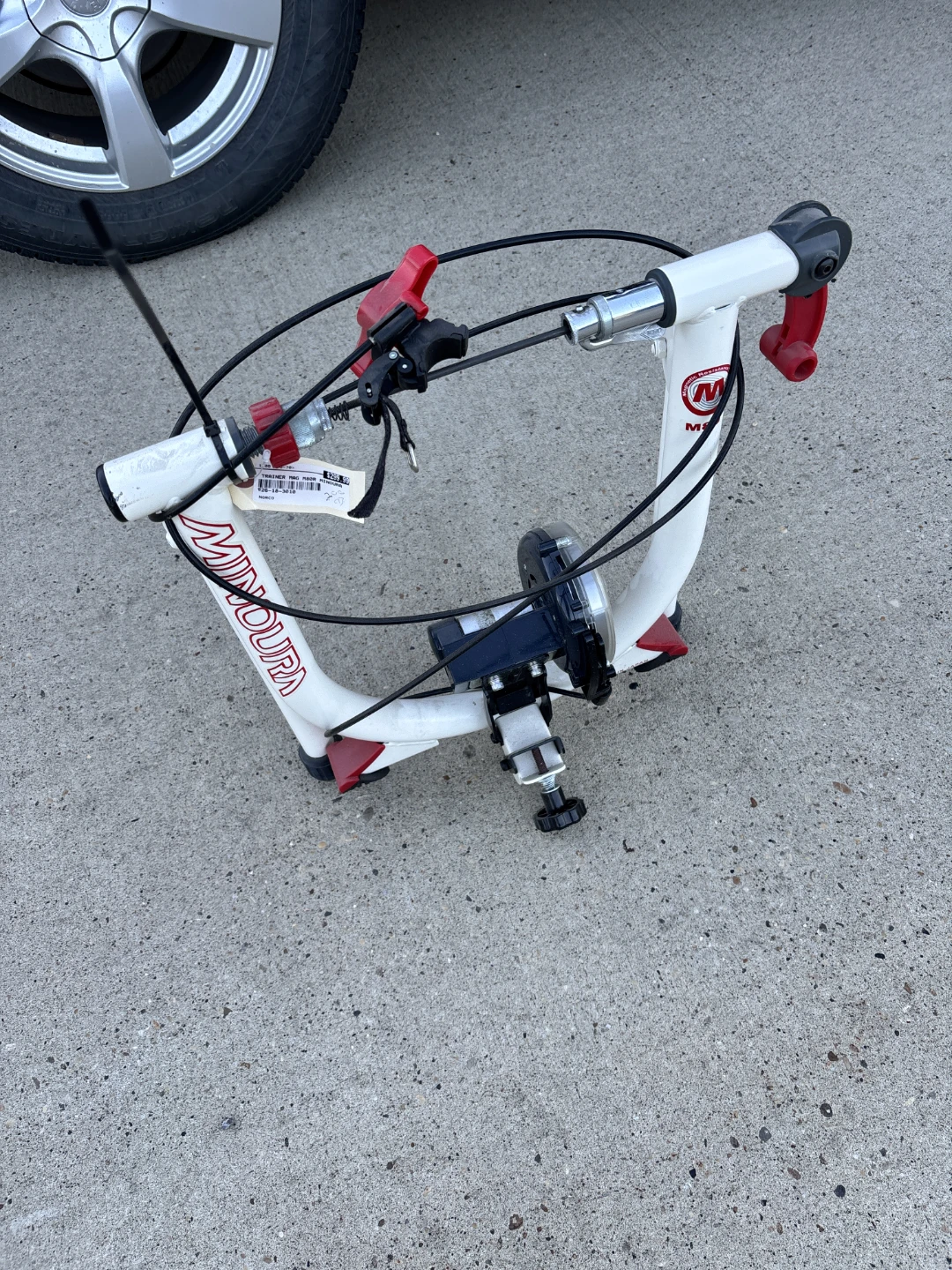 Minoura Mag-850R Bicycle Trainer - photo 3