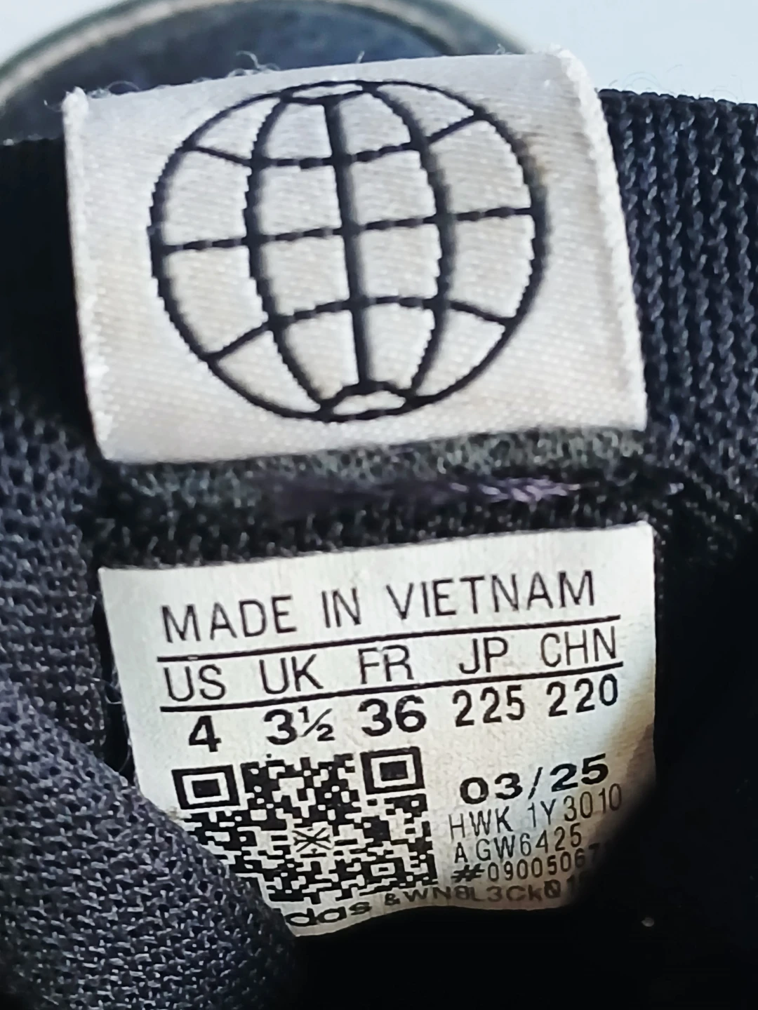 FREE Adidas Children's Sneakers, Size 4 - photo 3