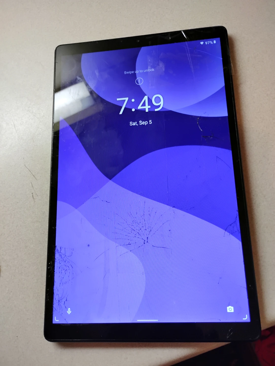 Lenovo Tablet. Screen cracked