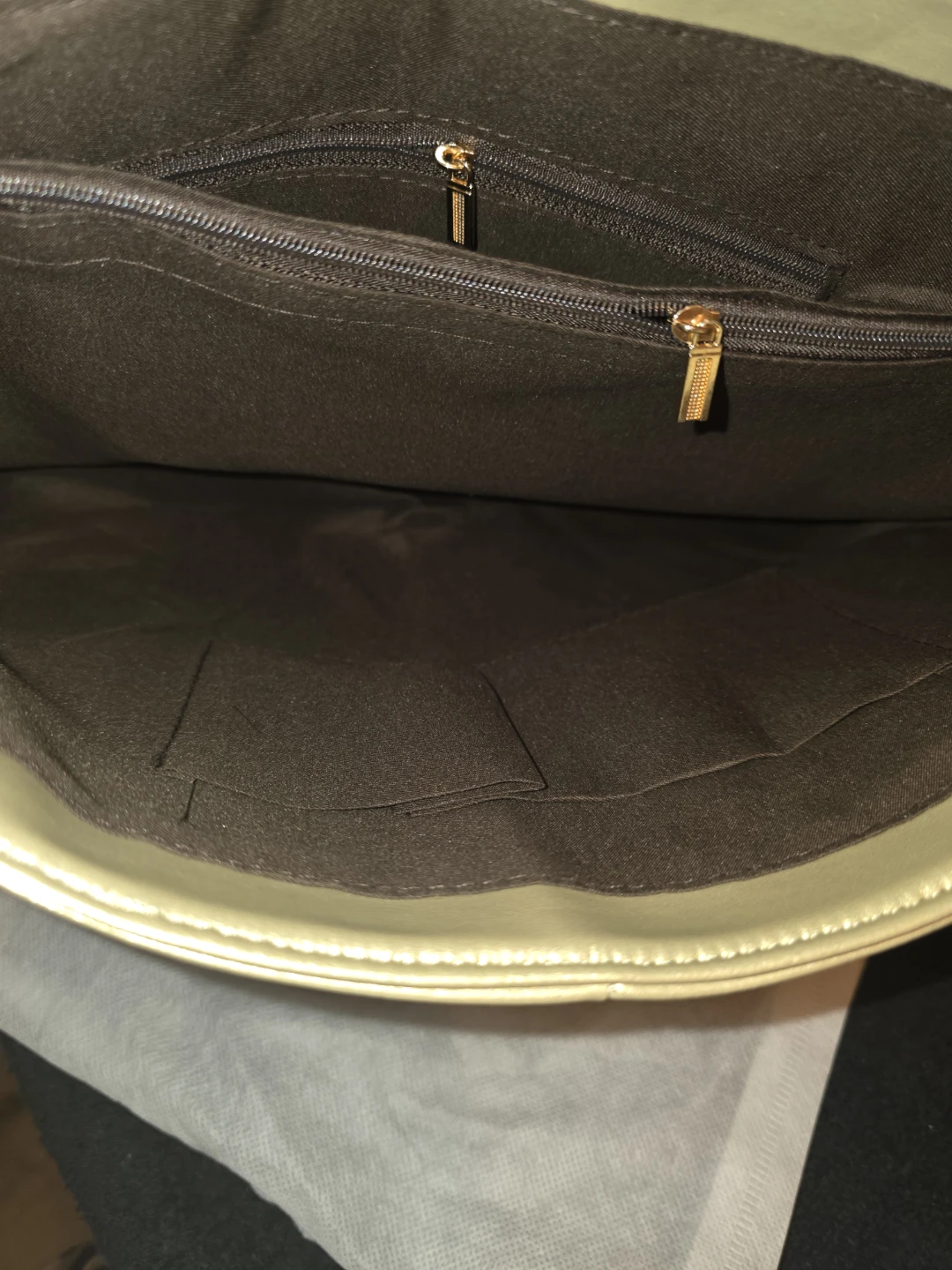 Gold and Brown Logo Print Shoulder Bag - photo 3