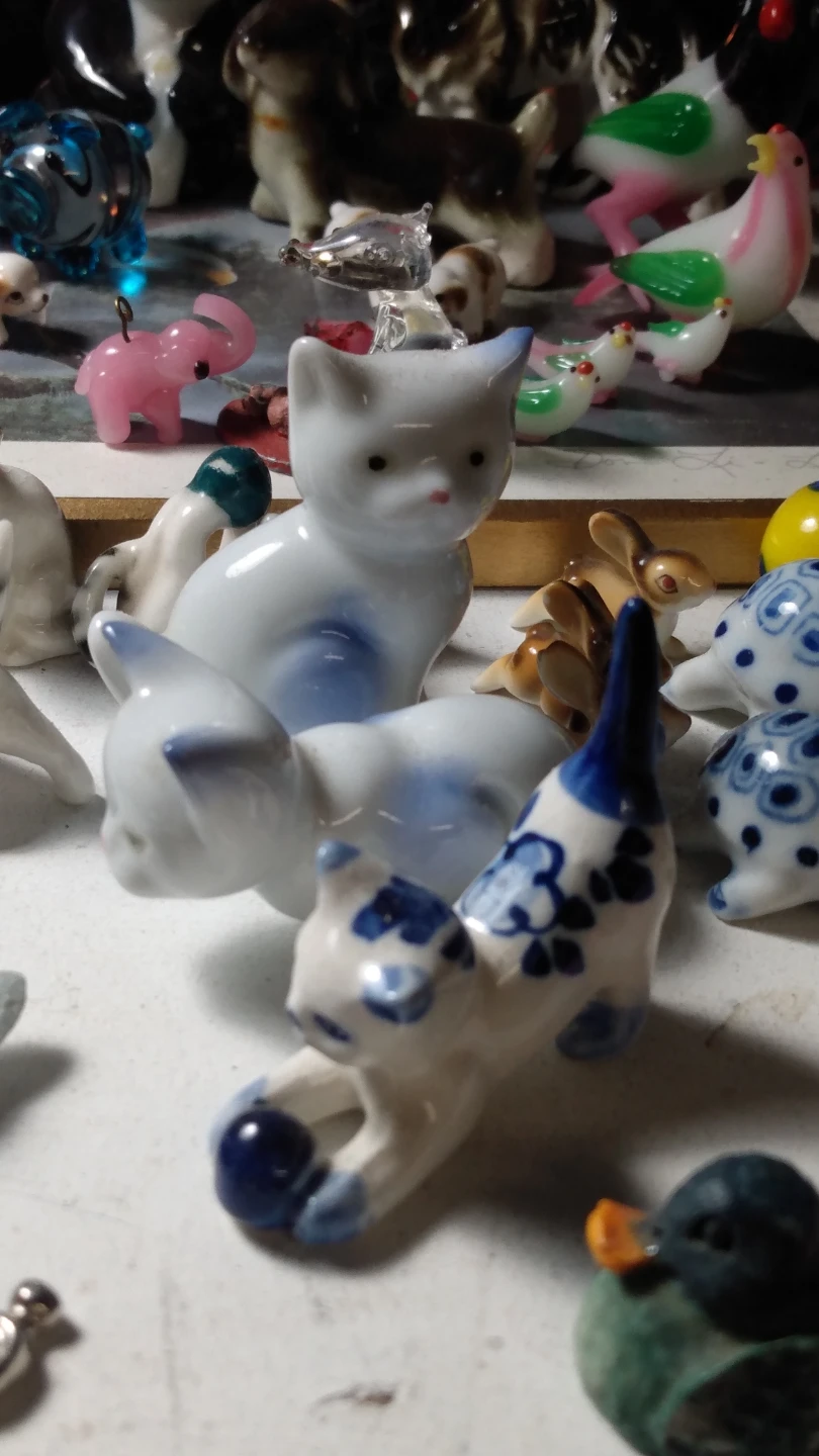 Miniature Cat Figurines Set