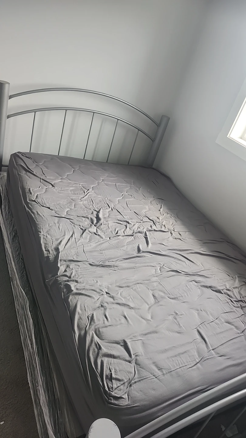 Silver metal frame double bed with mattress and spring  box - photo 3