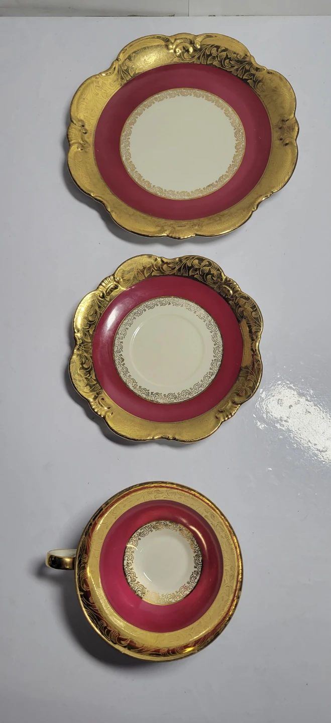 Vintage Gold and Maroon Teacup, Saucer & dessert plate Set - photo 2