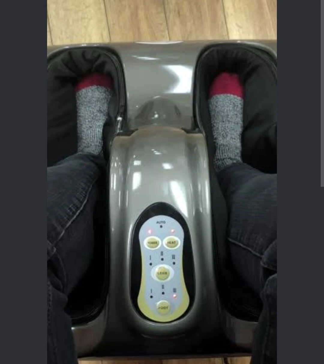 Almost new Powerful DR-HO'S foot, calves  and leg massager chair