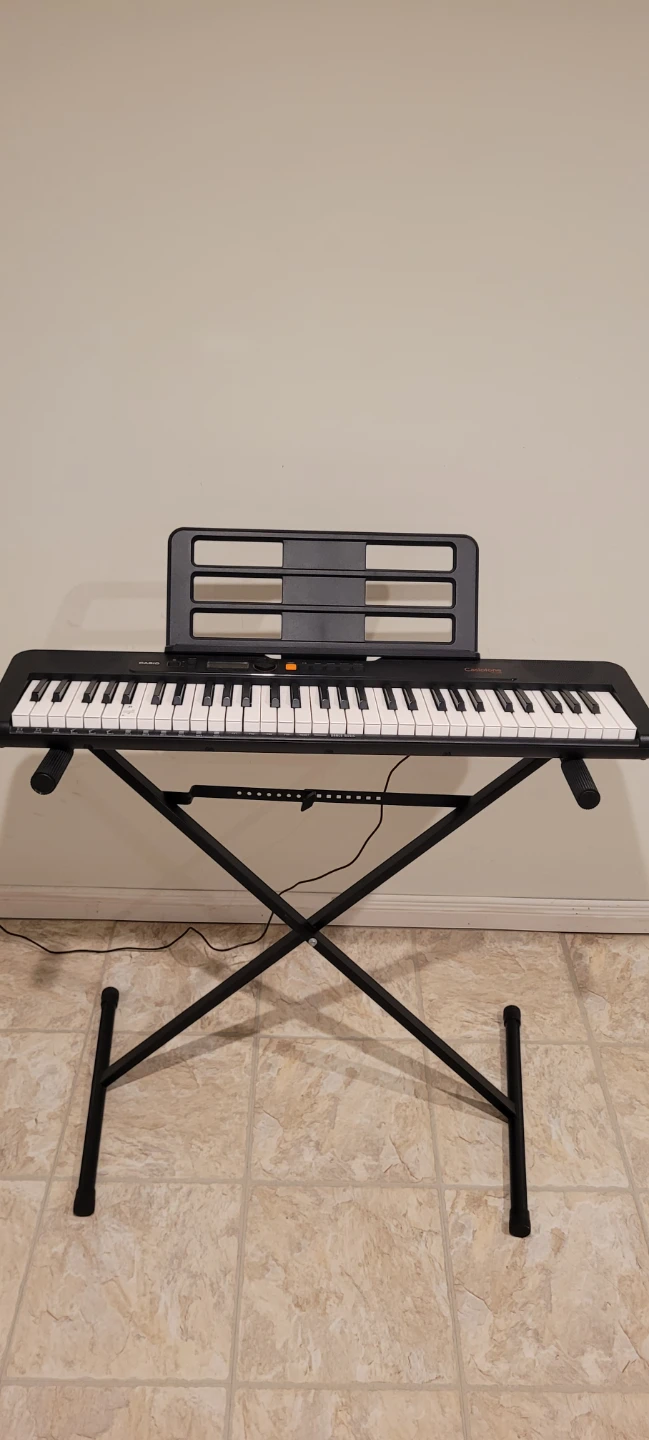 For sale Casio Casiotone CT-S195 Keyboard with Stand