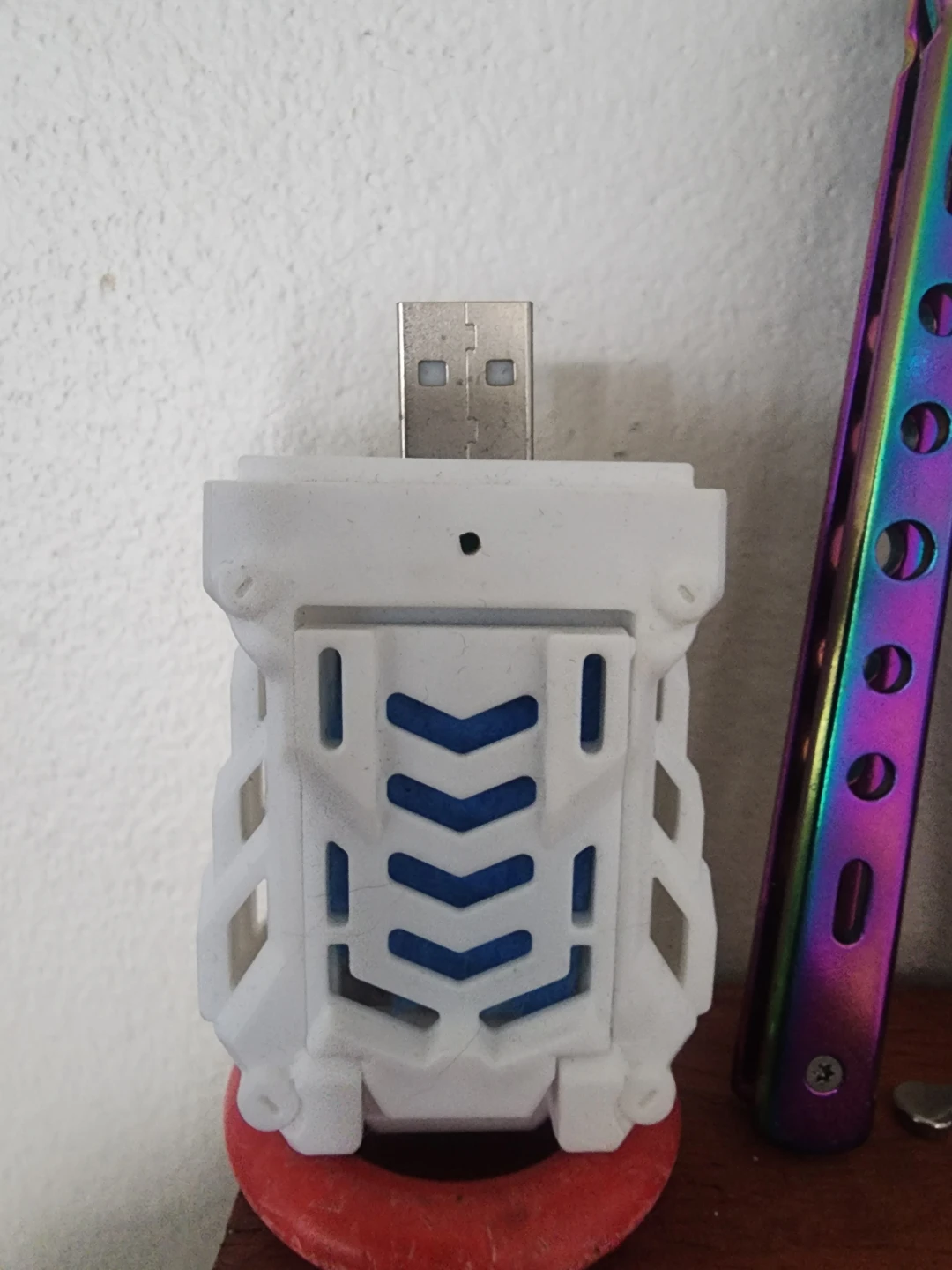 USB insect repellant heater for thermacell pads