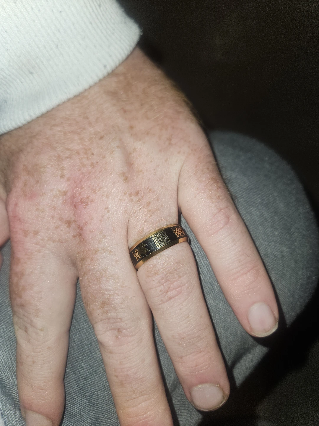 🏈Black and Gold Patterned Band Ring - photo 2