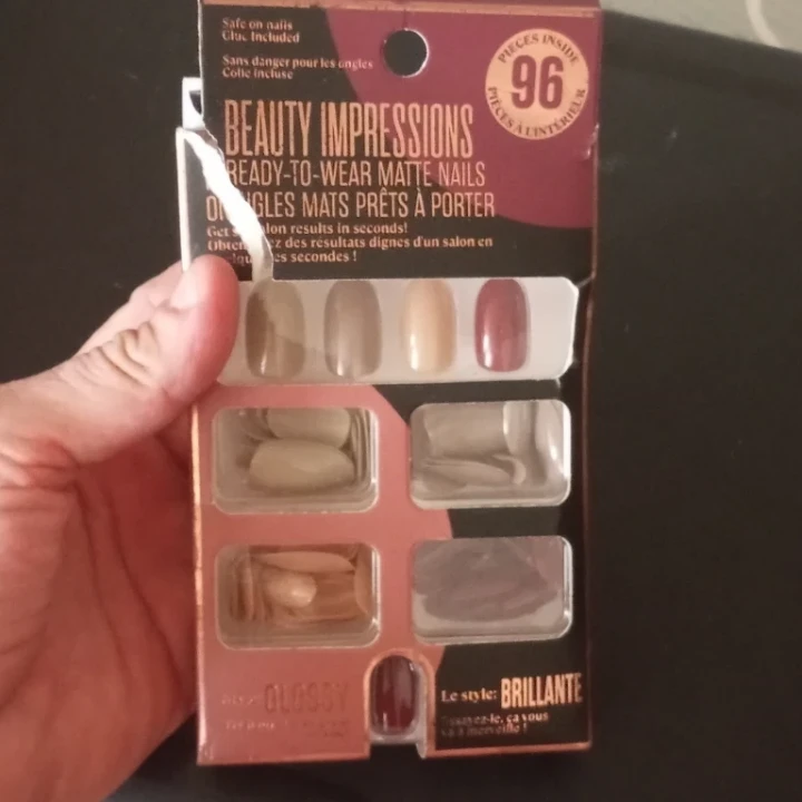 Ready-to-Wear Matte Nails