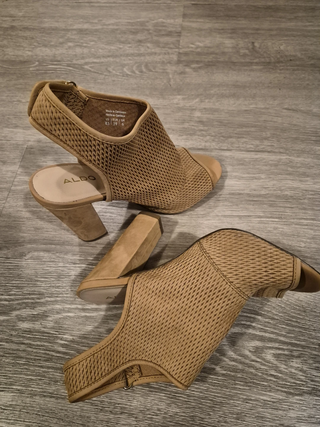 ALDO Tan Open-Toe Heels Size 8.5