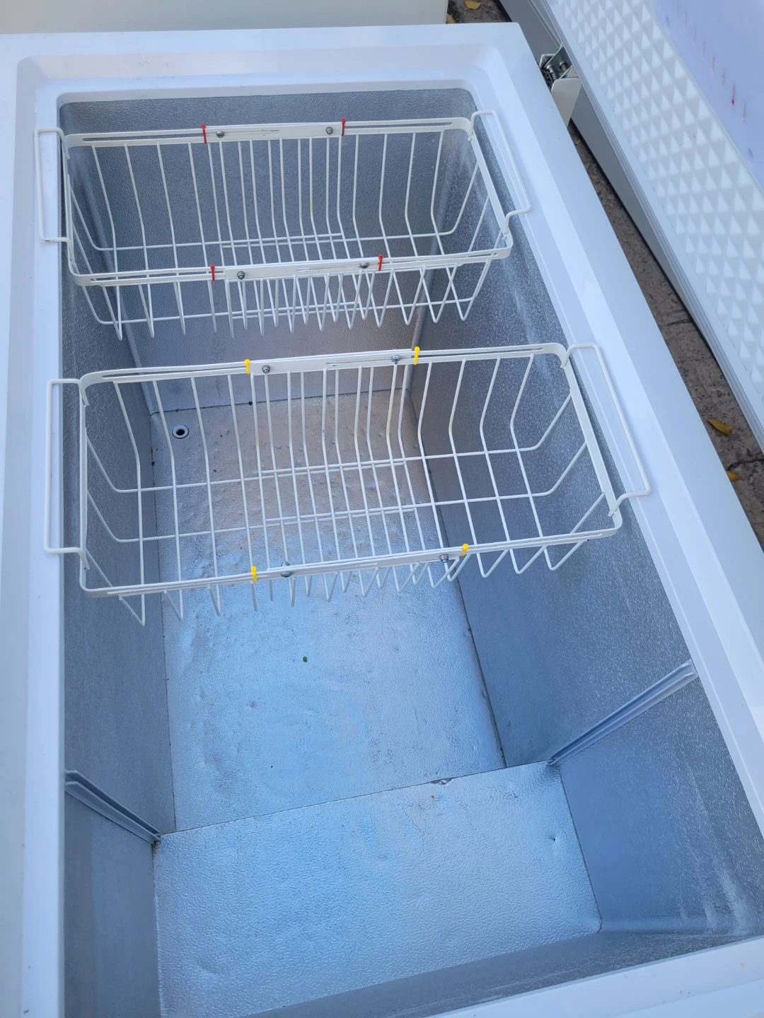 Large Danby Chest Freezer 11cuft - photo 5