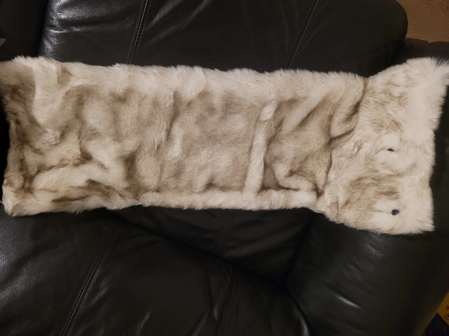 Uniqlo Faux Fur Knit Scarf - photo 2
