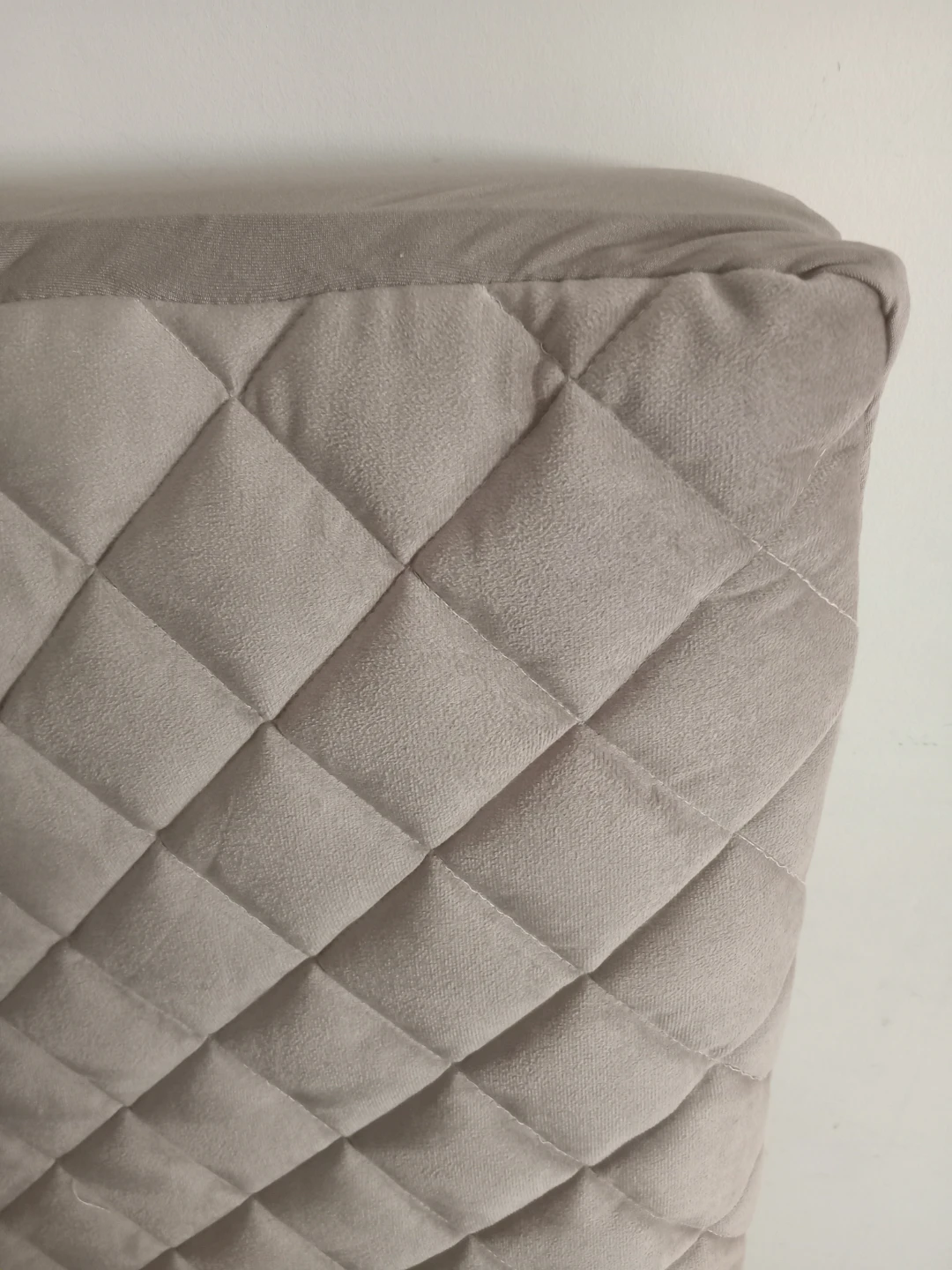 Quilted fabric headboard cover and headboard